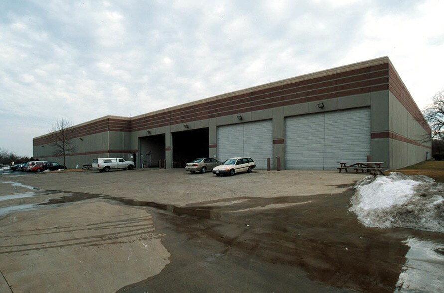 550 Bond St, Lincolnshire, IL à louer - Autre - Image 2 de 5