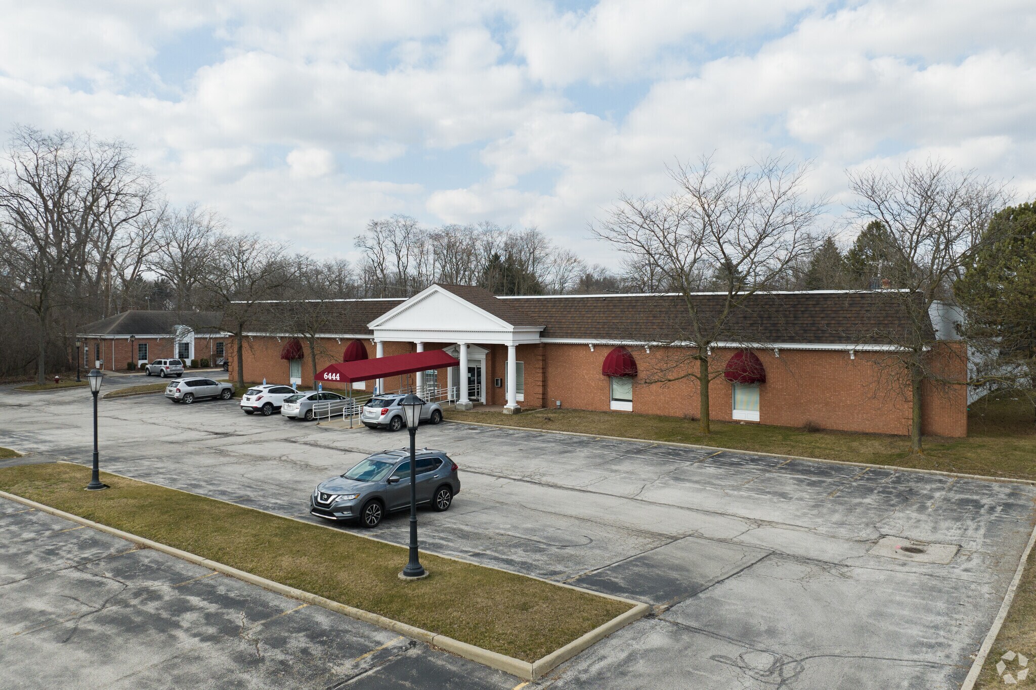 6444 Monroe St, Sylvania, OH à vendre Photo du bâtiment- Image 1 de 6