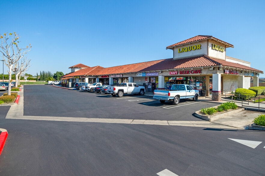 4117-4141 Riverside Dr, Chino, CA for lease - Primary Photo - Image 1 of 7