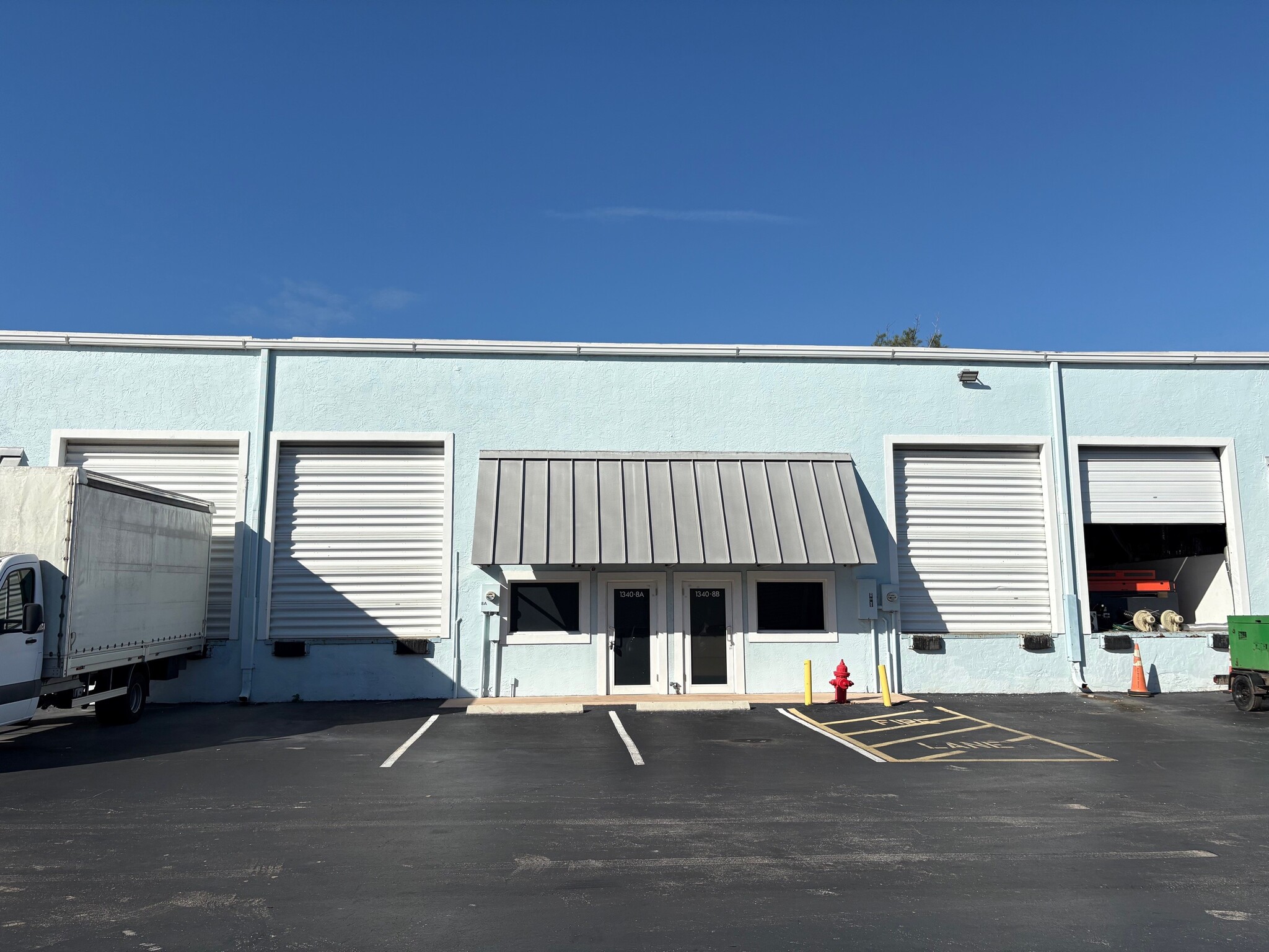 1200-1340 Stirling Rd, Dania Beach, FL à louer Photo du bâtiment- Image 1 de 8