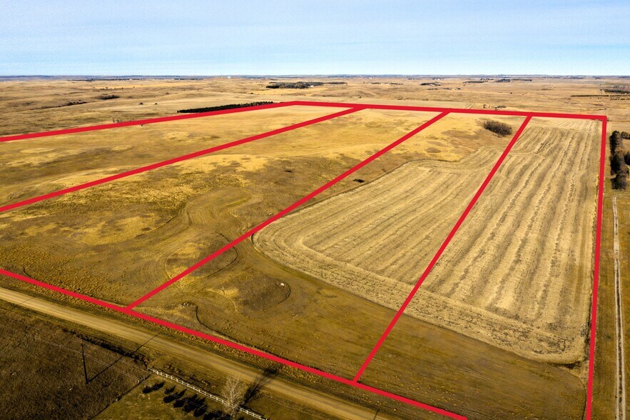8024 97th Avenue Northeast, Bismarck, ND à vendre - Photo du bâtiment - Image 3 de 21