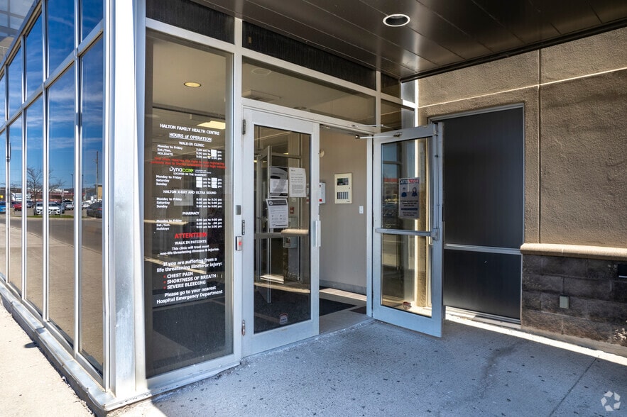 2951 Walker's Line, Burlington, ON for lease - Building Photo - Image 3 of 4