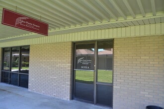 2400 Wayne Memorial Dr, Goldsboro, NC for lease Building Photo- Image 2 of 9