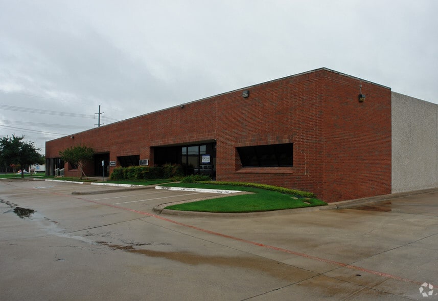 1440 Regal Row, Dallas, TX for sale - Building Photo - Image 3 of 16