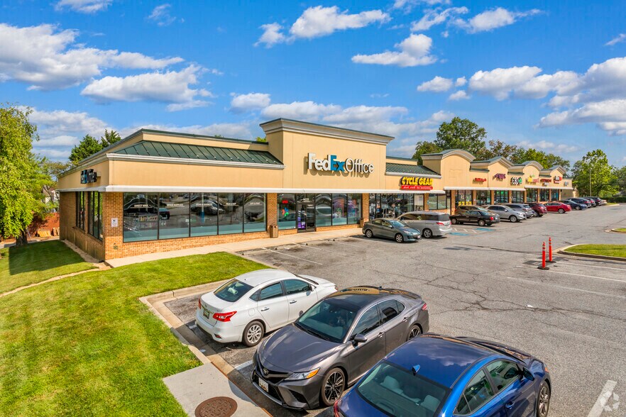 14201-14217 Baltimore Ave, Laurel, MD à louer - Photo du bâtiment - Image 2 de 3