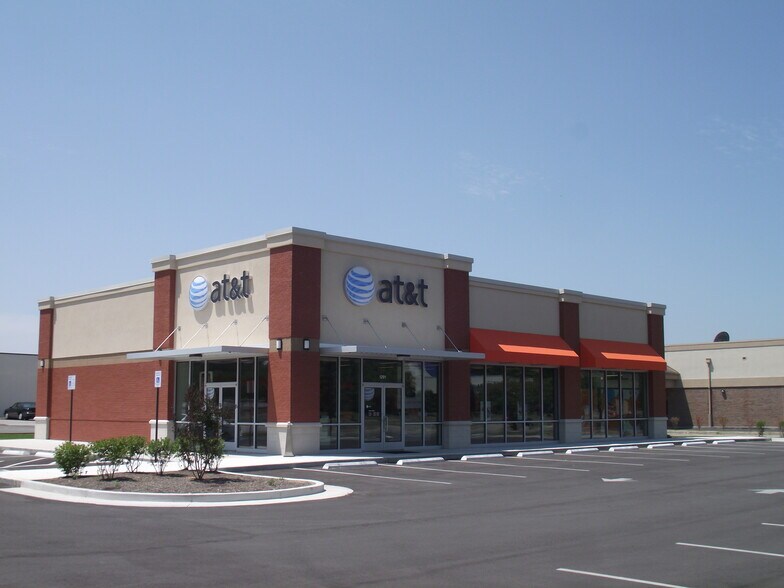 1291 Oak Ridge Tpke, Oak Ridge, TN à louer - Photo du bâtiment - Image 1 de 4