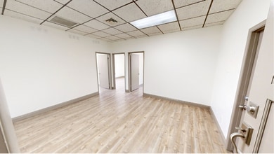 633 S 4th St, Las Vegas, NV for lease Interior Photo- Image 2 of 2