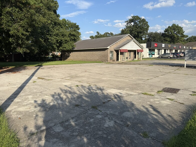 131 & 133 Red Bank Road, Goose Creek, SC for lease - Primary Photo - Image 1 of 21