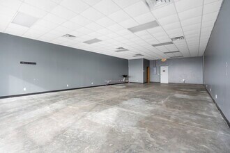 1805-1913 W Broadway St, Bolivar, MO for lease Building Photo- Image 2 of 4