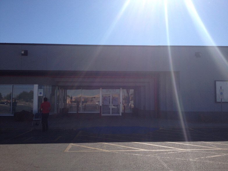 9010 Viscount Blvd, El Paso, TX à louer - Photo du bâtiment - Image 2 de 6