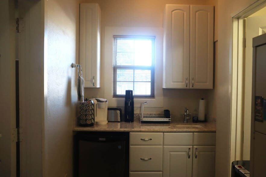 134 Central Ave, Salinas, CA à vendre - Photo du bâtiment - Image 3 de 12