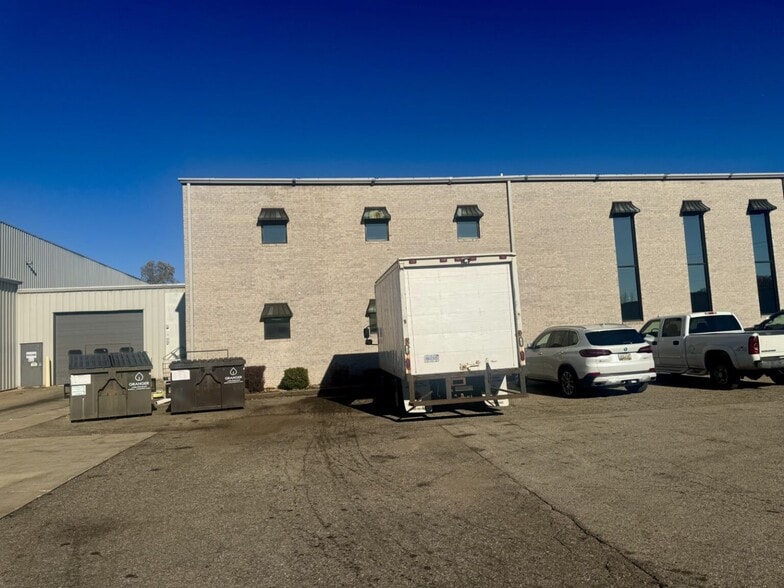 4200 Legion Dr, Mason, MI à louer - Photo du bâtiment - Image 3 de 19