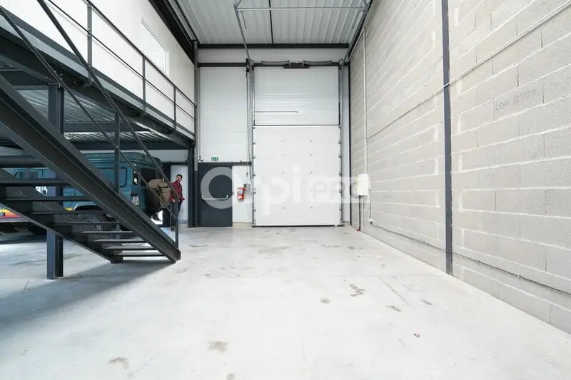 662 Rue Des Joncheres Actipark De La Richassiere, Genay à louer - Photo du bâtiment - Image 2 de 6