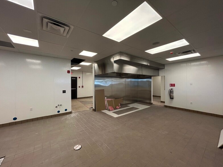 4321 Wyoming Blvd NE, Albuquerque, NM for sale - Building Photo - Image 3 of 7