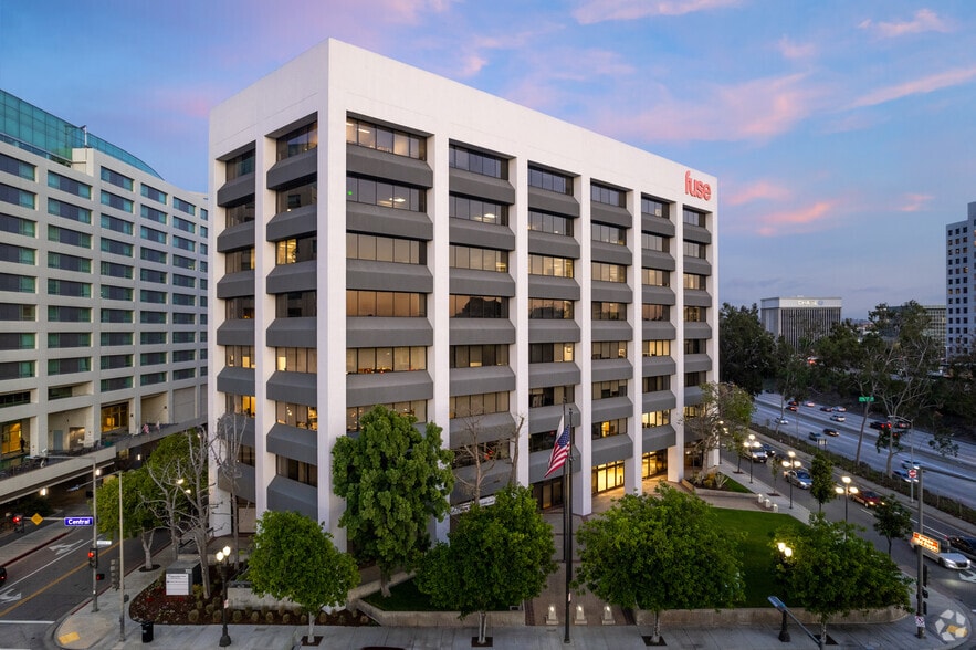 700 N Central Ave, Glendale, CA for lease - Building Photo - Image 2 of 11