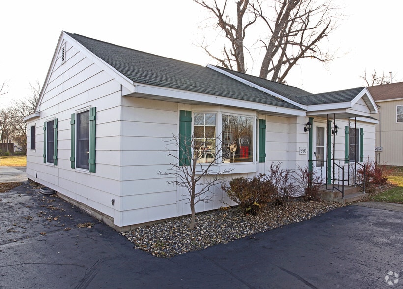 550 S Knowles Ave, New Richmond, WI for lease - Building Photo - Image 3 of 4