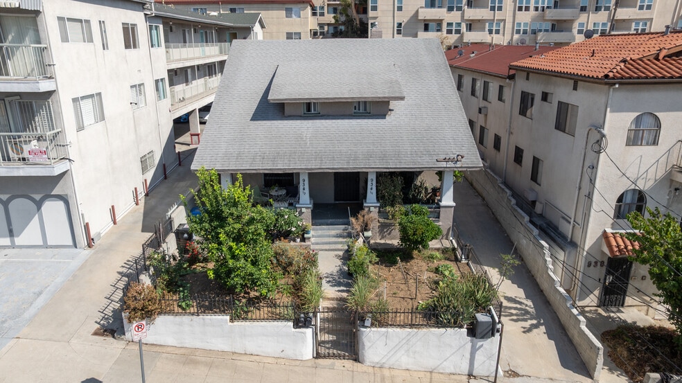 934 Centennial St, Los Angeles, CA for sale - Building Photo - Image 2 of 9