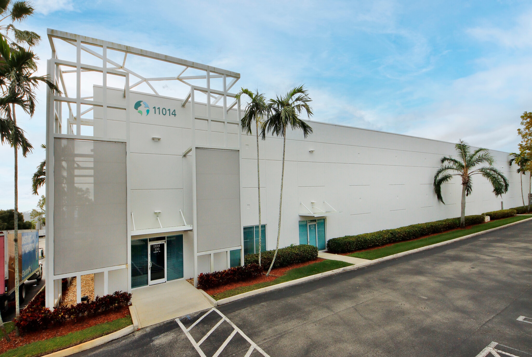 3200 NW 112th Ave, Miami, FL à louer Photo intérieure- Image 1 de 5