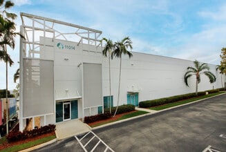 3200 NW 112th Ave, Miami, FL à louer Photo intérieure- Image 1 de 5