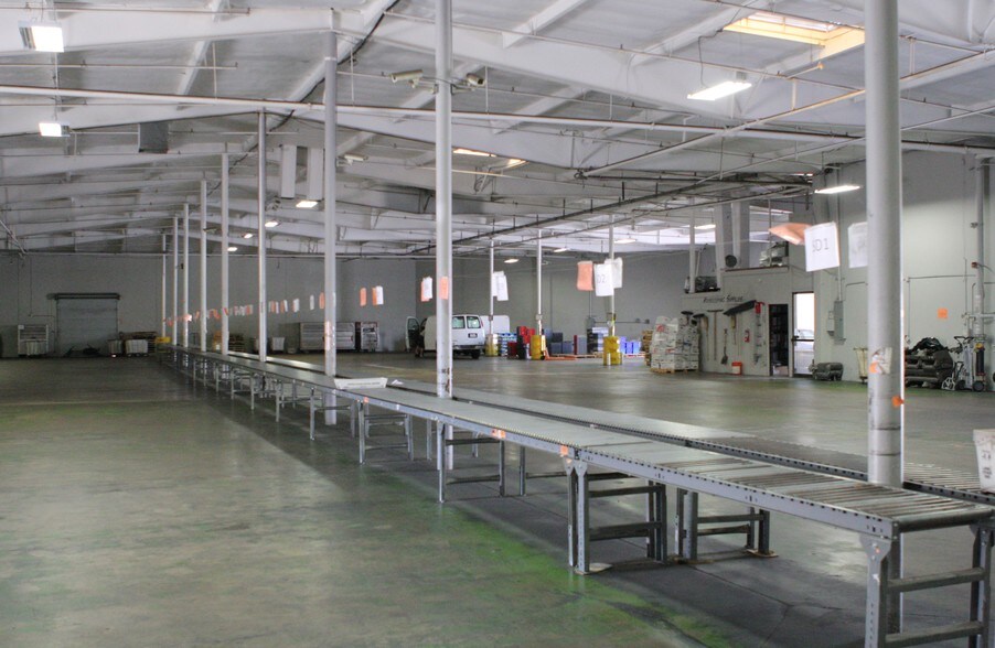 9710-9712 Distribution Ave, San Diego, CA à louer - Photo intérieure - Image 3 de 27