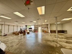 5800 Corporate Dr, Houston, TX for lease Interior Photo- Image 1 of 8