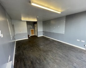 127 Market St, South Normanton for lease Interior Photo- Image 2 of 3