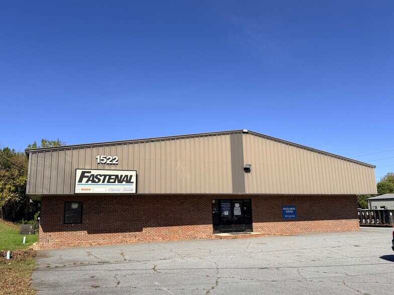 1522 Veterans Pky, Columbus, GA à louer - Photo du bâtiment - Image 3 de 6
