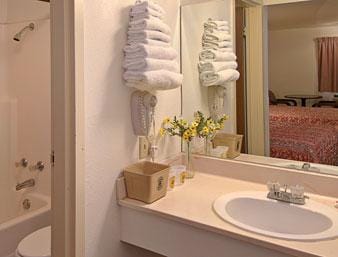 924 S Kerr Blvd, Sallisaw, OK for sale - Building Photo - Image 2 of 6