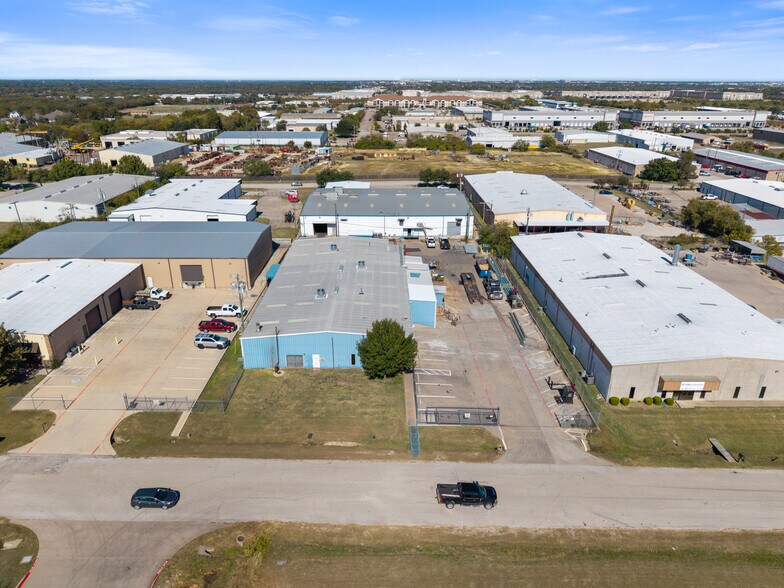 1119 S Commercial Blvd, Arlington, TX à vendre - Aérien - Image 2 de 12