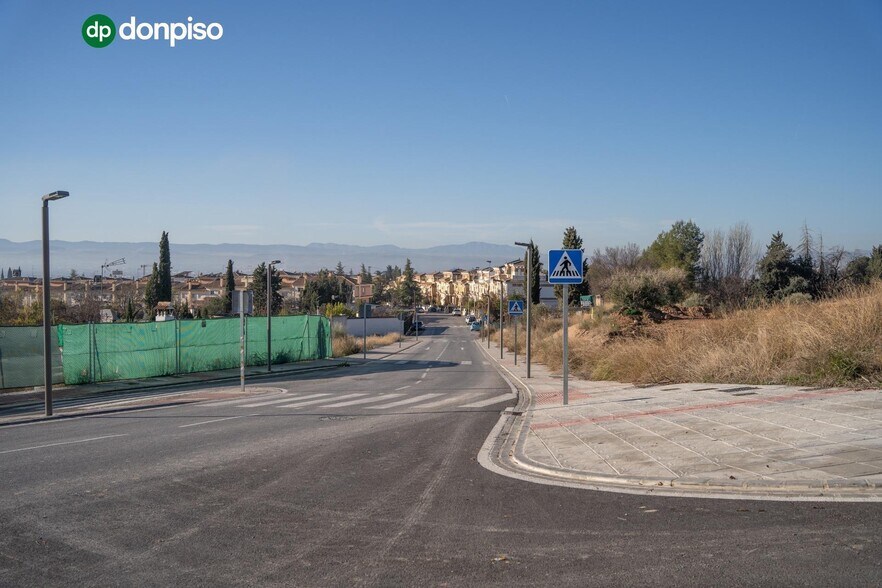 Calle Área de Actuación 24, 16, Peligros, Granada for sale - Building Photo - Image 2 of 49