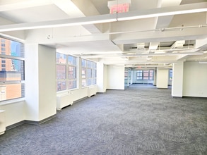 215 Lexington Ave, New York, NY for lease Interior Photo- Image 1 of 6