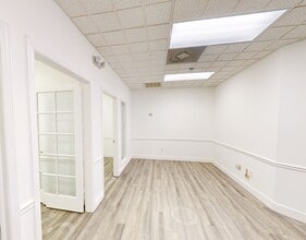 759 SW Federal Hwy, Stuart, FL for lease Matterport 3D Scan- Image 1 of 7
