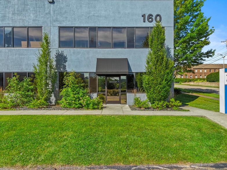 160 Prosperous Pl, Lexington, KY for sale - Building Photo - Image 3 of 55