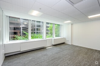 1901 Pennsylvania Ave NW, Washington, DC for lease Building Photo- Image 2 of 4