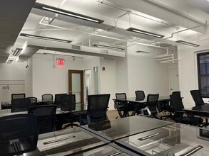 8 W 38th St, New York, NY for lease Interior Photo- Image 1 of 7