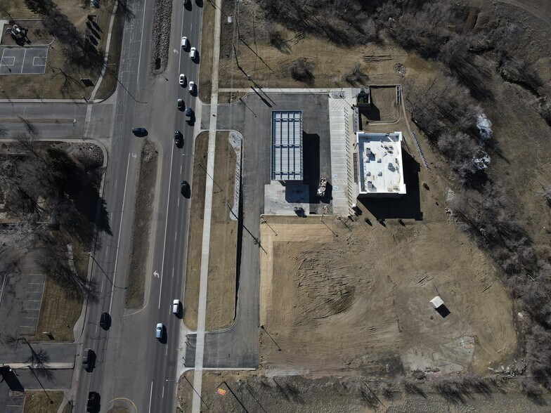 2225 E 104th Ave, Northglenn, CO à vendre - Photo du bâtiment - Image 2 de 14