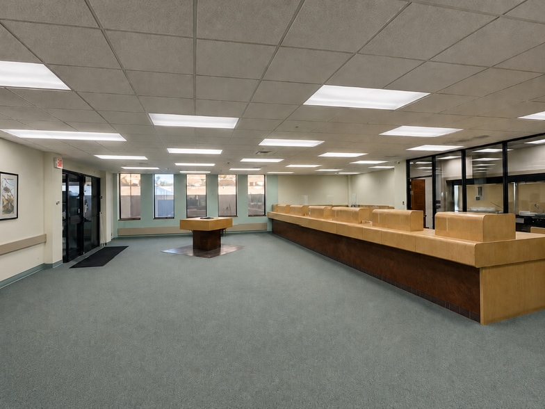 660 N University Blvd, Middletown, OH for sale - Building Photo - Image 2 of 18