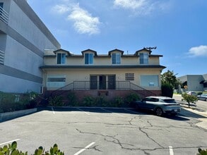 515 N Sepulveda Blvd, Manhattan Beach, CA for lease Interior Photo- Image 1 of 2