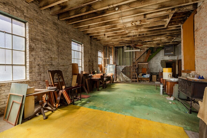 4 Building Portfolio in French Quarter portefeuille de 2 propriétés à vendre sur LoopNet.ca - Photo du bâtiment - Image 3 de 24