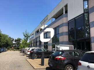 Plus de détails pour 6 Rue De Bretagne, Saint-Quentin-Fallavier - Bureau, Local d'activités à louer