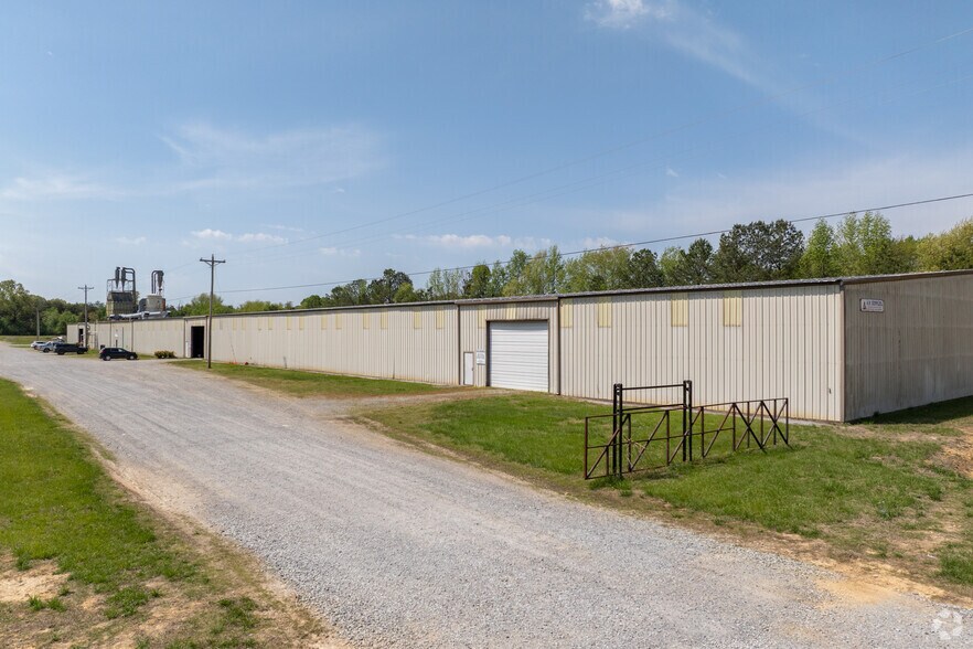 28260 McKee Rd, Toney, AL à vendre - Photo du bâtiment - Image 2 de 13