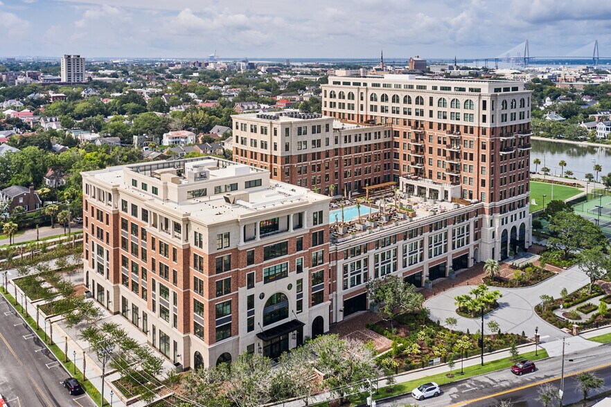 310 Broad St, Charleston, SC for lease - Building Photo - Image 1 of 30