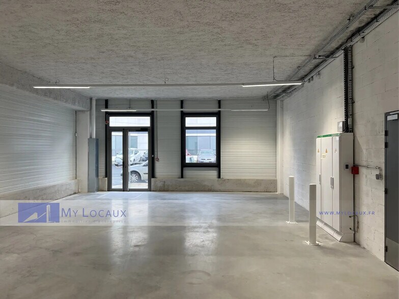 Flex dans Nanterre à louer - Photo intérieure - Image 2 de 6