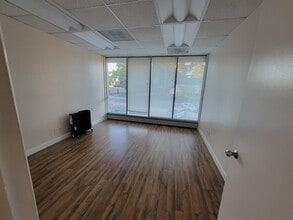 780 SE Commercial St, Salem, OR for lease Interior Photo- Image 1 of 3
