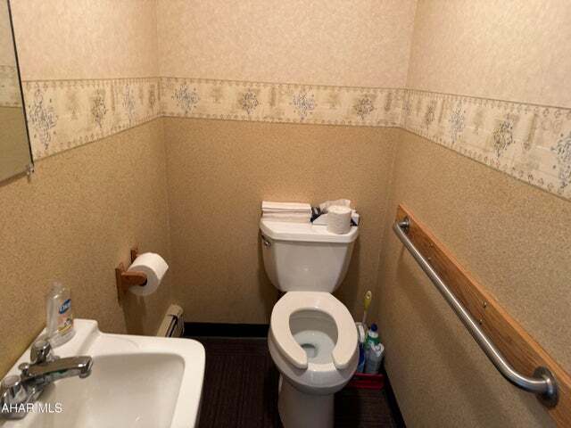 129 Laurel Dr, Hastings, PA à vendre - Photo intérieure - Image 3 de 9