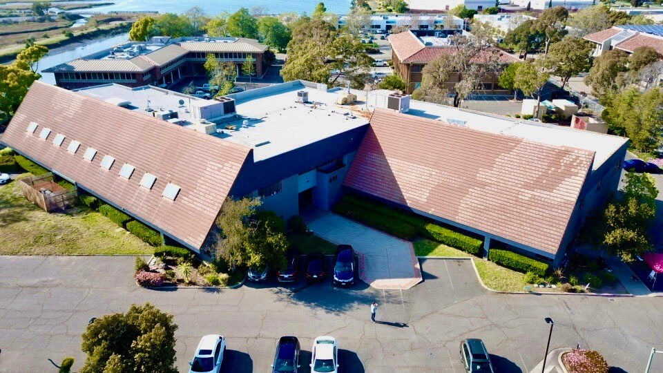 401 Roland Way, Oakland, CA à louer - Photo du bâtiment - Image 3 de 3