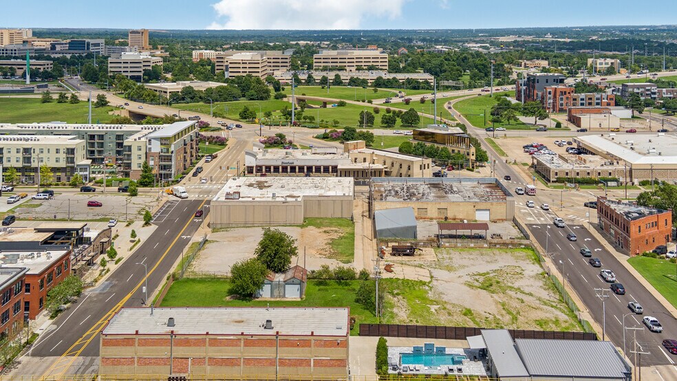 601 & 621 N Oklahoma Ave portefeuille de 2 propriétés à vendre sur LoopNet.ca - Aérien - Image 3 de 4