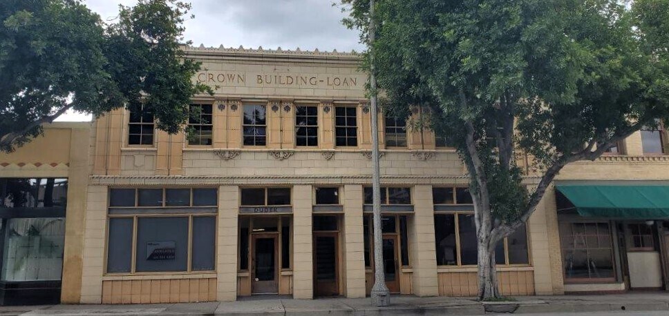 28-44 N Marengo Ave. portefeuille de 4 propriétés à vendre sur LoopNet.ca - Photo du bâtiment - Image 2 de 5