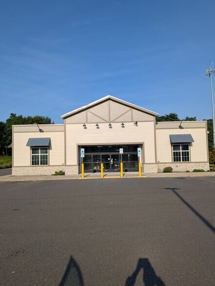 1162 Broadway, Esopus, NY à vendre - Photo principale - Image 1 de 12