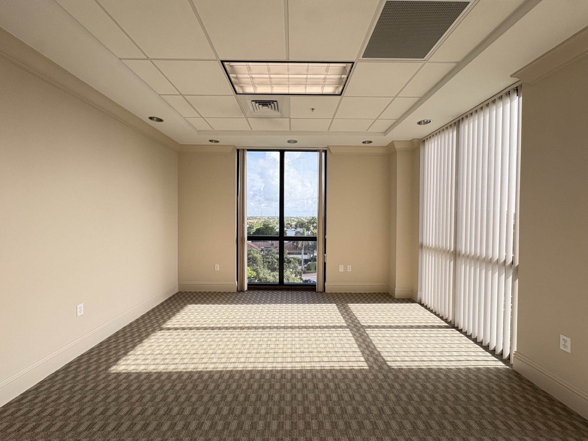 101 N Federal Hwy, Boca Raton, FL for lease Interior Photo- Image 1 of 5